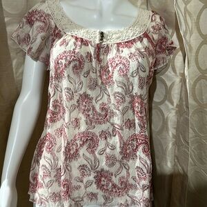 Suzy shier small mosaic sheer button up blouse